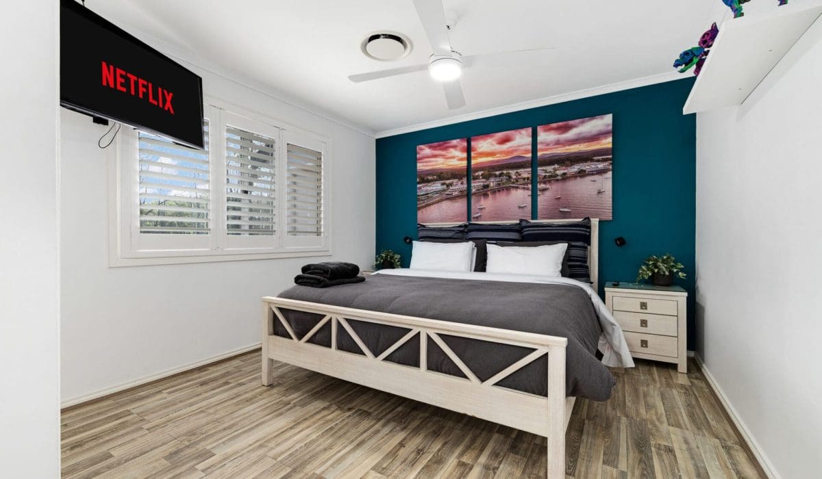 Upstairs Bedroom 1 - Main King Bedroom