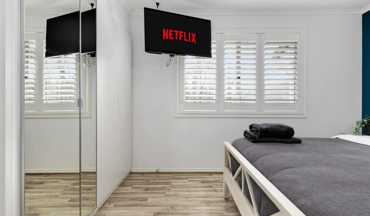 Upstairs Bedroom 1 - Main King Bedroom